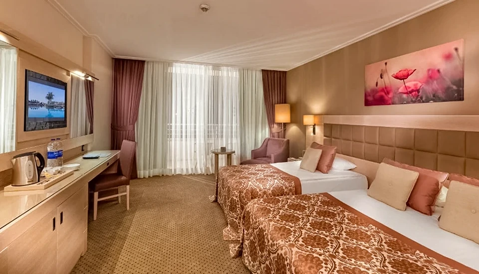 هتل میراکل ریزورت آنتالیا